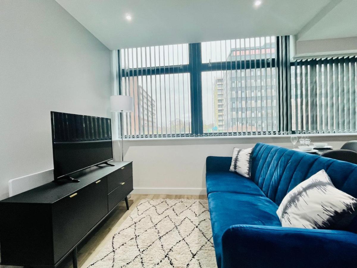 Lovely Studio Apartment With Free Parking Included! แมนเชสเตอร์ ภายนอก รูปภาพ