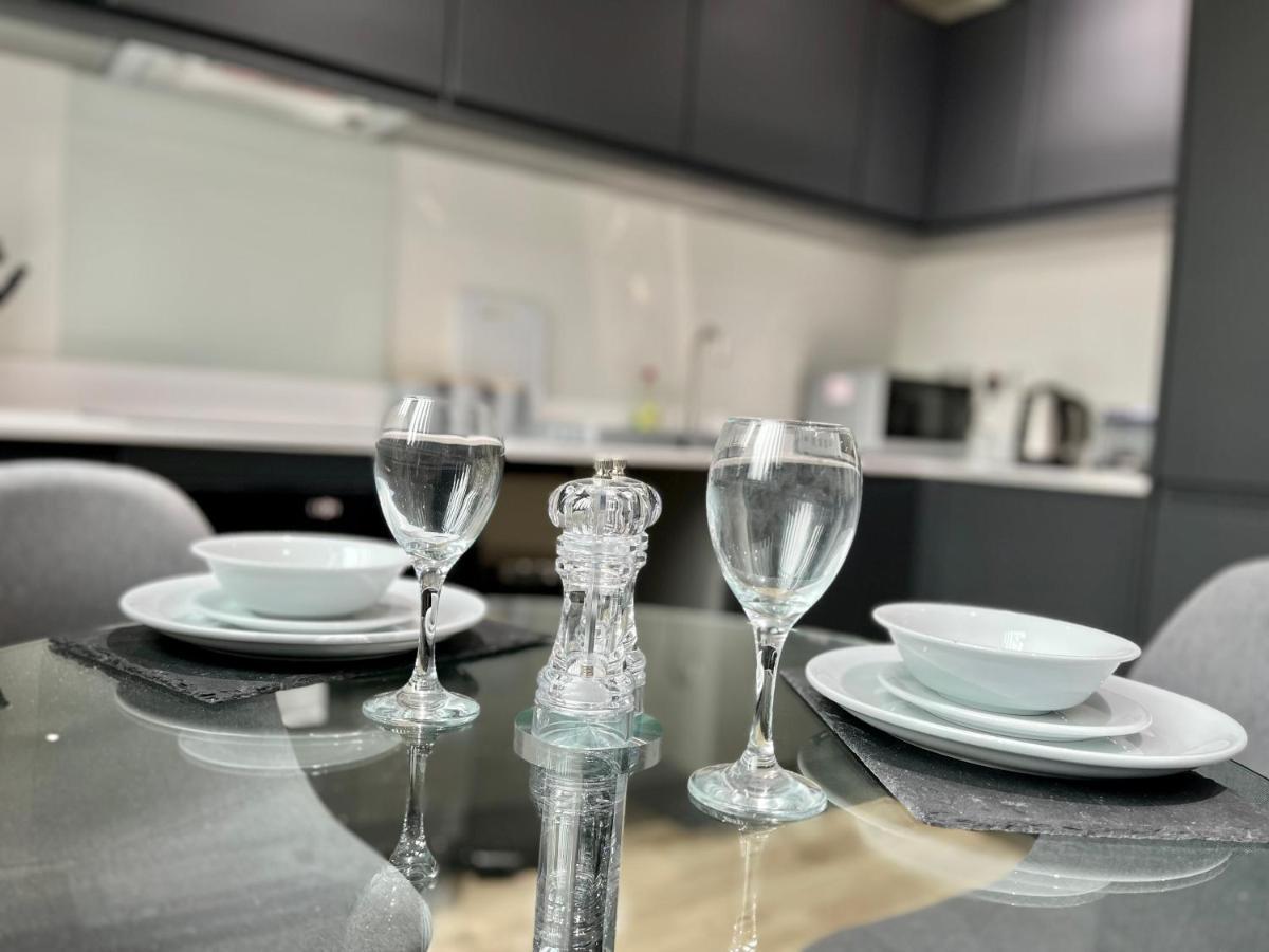 Lovely Studio Apartment With Free Parking Included! แมนเชสเตอร์ ภายนอก รูปภาพ