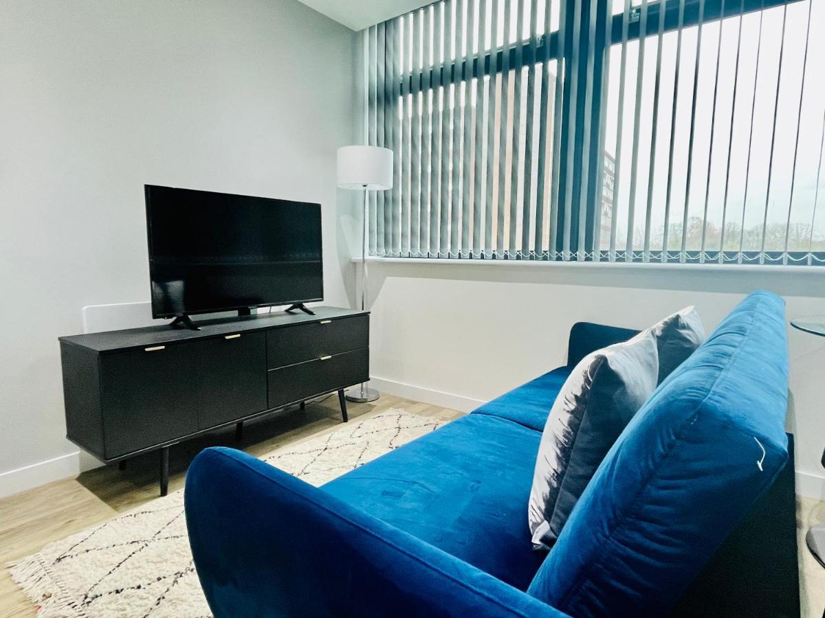 Lovely Studio Apartment With Free Parking Included! แมนเชสเตอร์ ภายนอก รูปภาพ